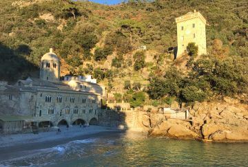 Golfo Paradiso: trekking, cultura, natura  e... focaccia!