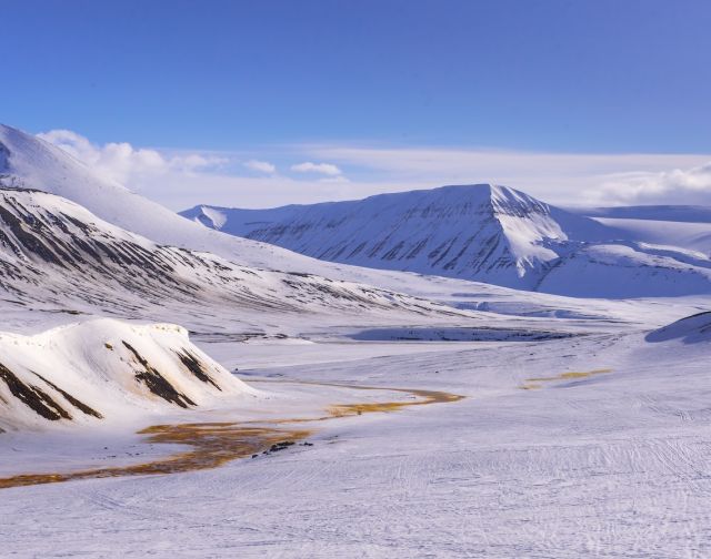 Svalbard in motoslitta