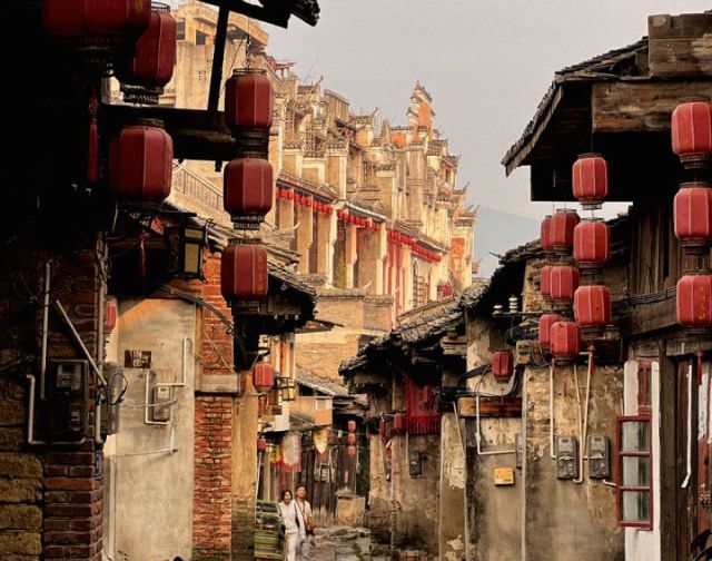 Cina zaino in spalla con Adrian Fartade