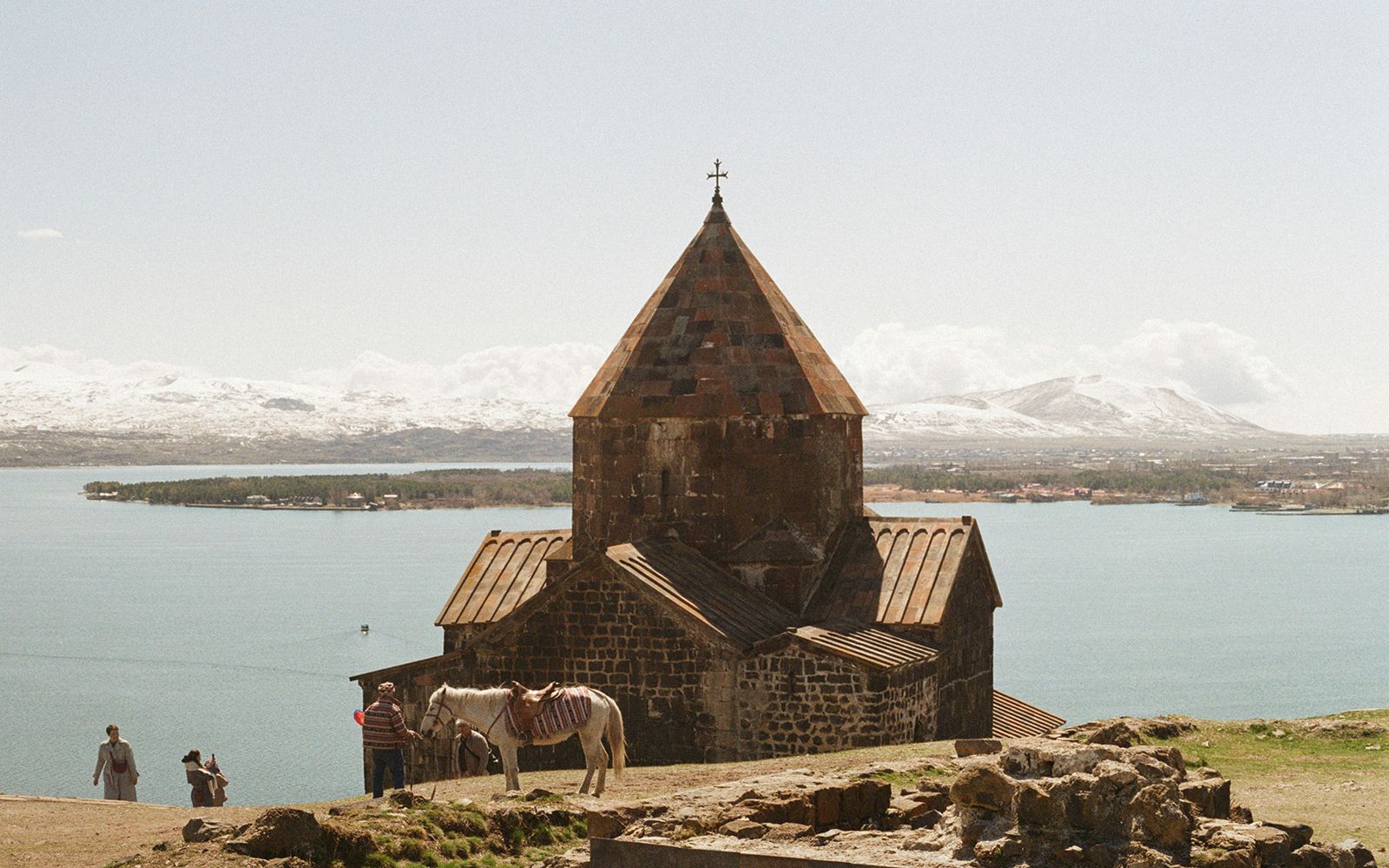 Viaggio in Georgia e Armenia a luglio: natura, cultura e avventura