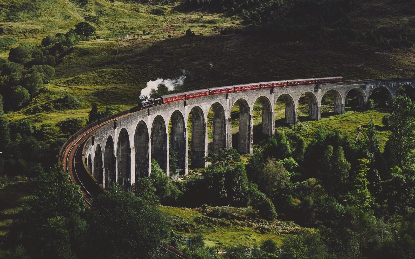 Estate in Scozia: natura selvaggia e leggende tra Skye e Highlands