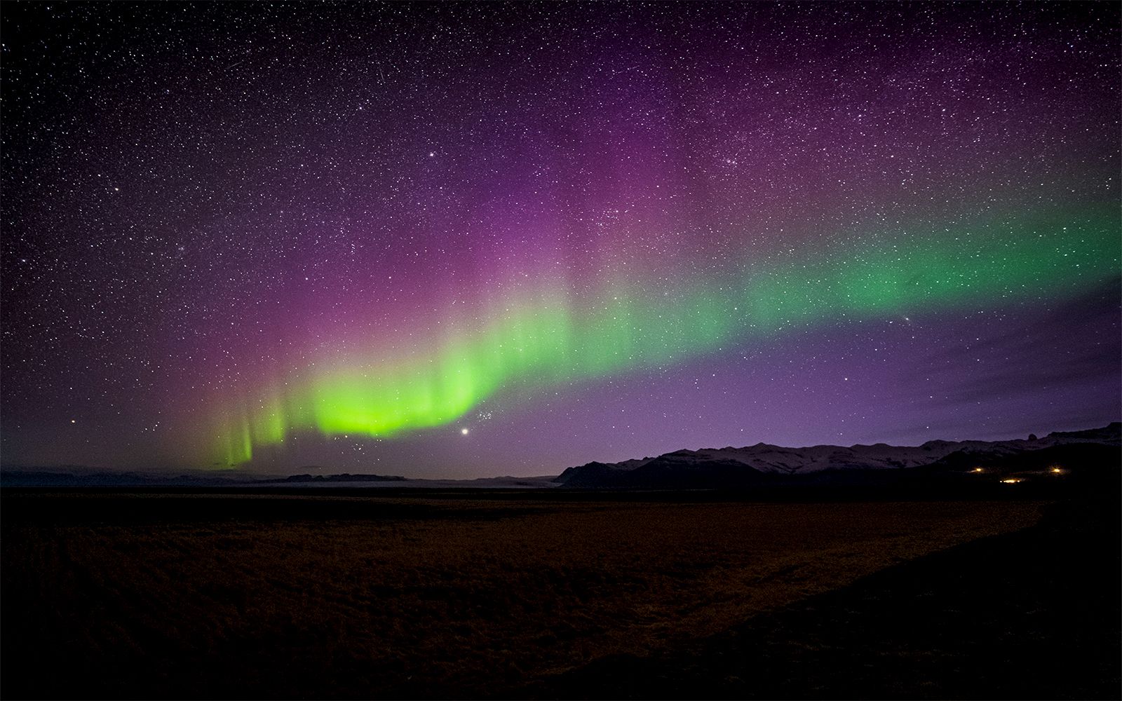 Il ritorno della Regina: quando vedere l’aurora boreale in Islanda