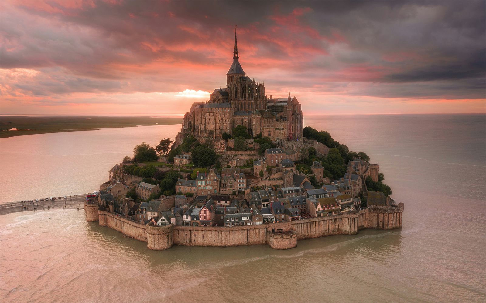 Viaggio tra storia e leggenda: visitare Mont Saint Michel