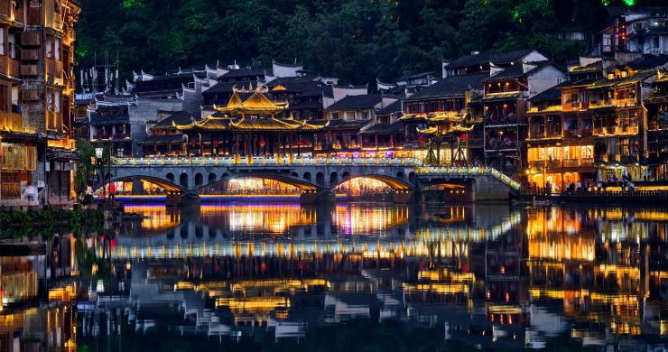 Cina zaino in spalla con Adrian Fartade